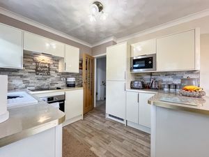 Photo 14- click for photo gallery